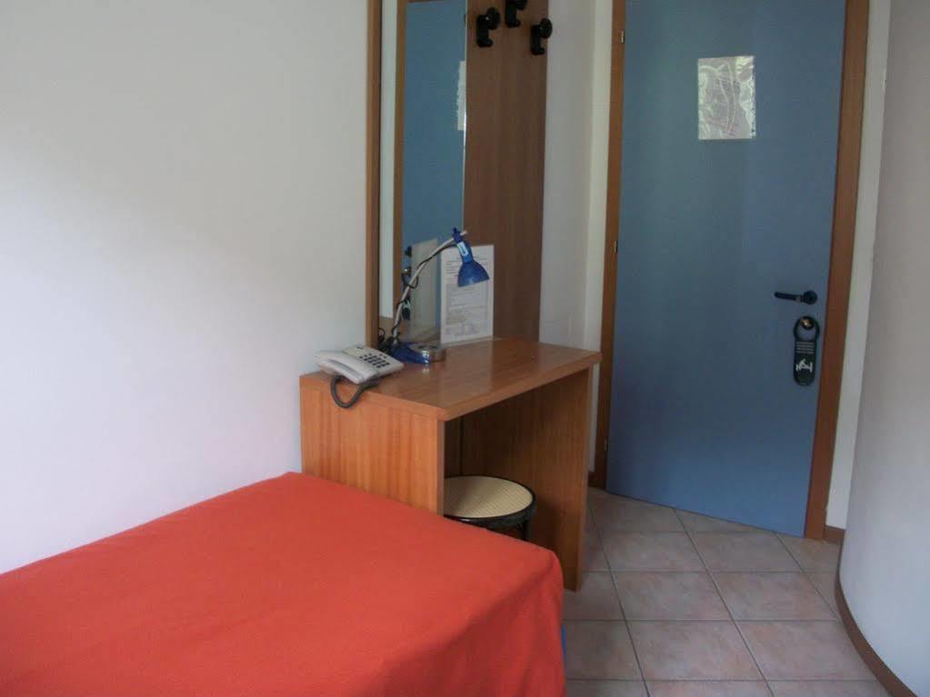Hotel Casa Marinella 3*